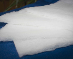 Синтепон 100% полиэстер шир.150см (150гр) каландрированный с двух сторон